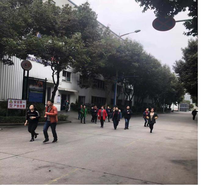 华人策略hrceluebbs急救安全知识培训暨应急疏散和消防灭火演练活动报道(图7)